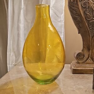 Elegant Yellow Glass Vase